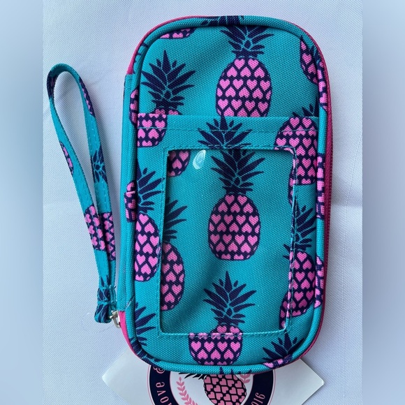 Love & Pineapples Teal and Pink Pineapple Heart Wristlet Clutch - Picture 2 of 5